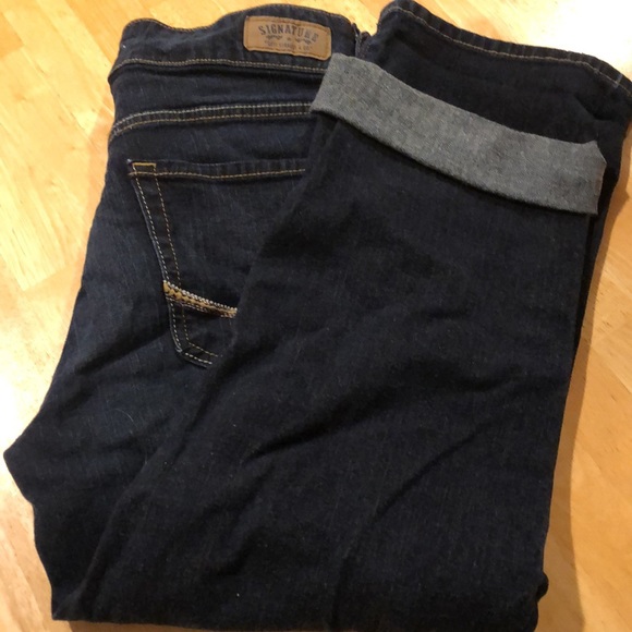 Signature by Levi Strauss Denim - ⬇️50%🎄 ⚪️EUC Levi’s Capris